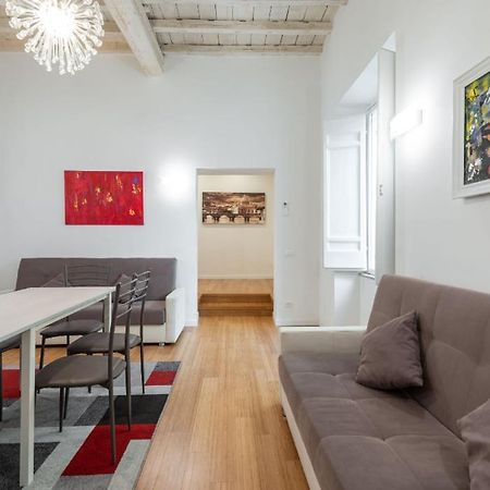 Restored Apartment - Stunning Pantheon View โรม ภายนอก รูปภาพ